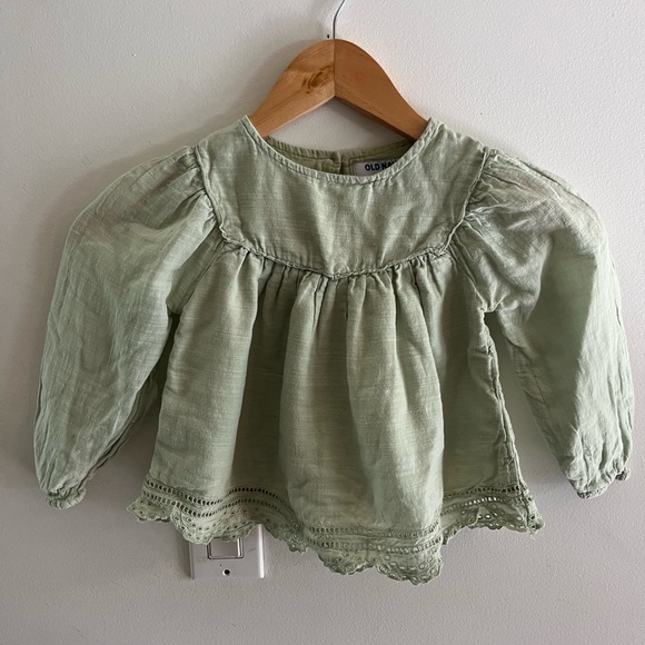 3/$20 Girls Old Navy Eyelet Blouse 3T Sage Mint Green - Picture 1 of 7
